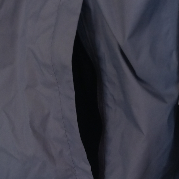 Columbia Hooded Jacket with Omni Shield - Picture 4 of 7